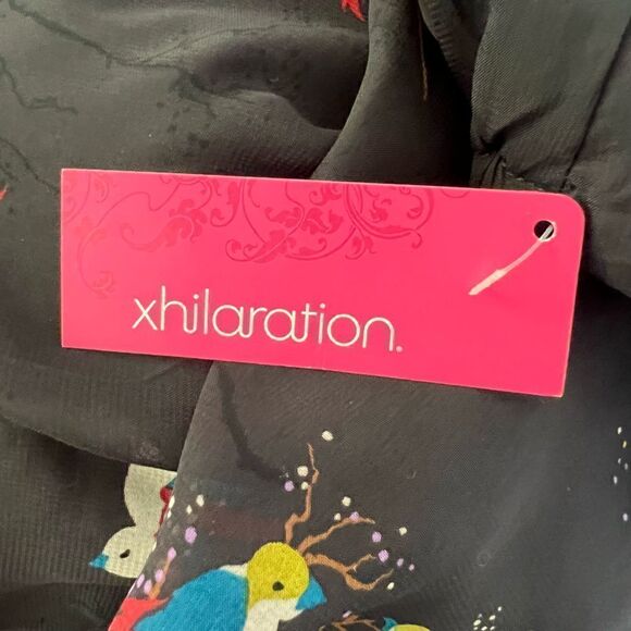 Target Xhilaration Woven Ruffle Canary Tank Small NWT - Picture 5 of 7